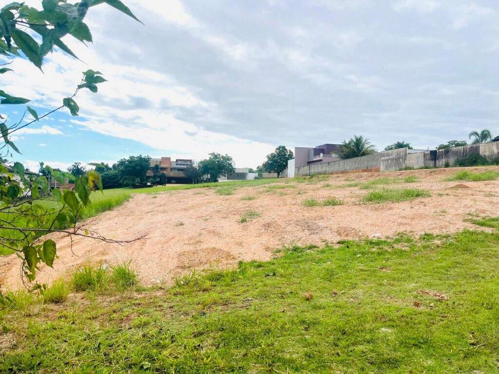 Terreno à venda no Morada dos Pássaros: 