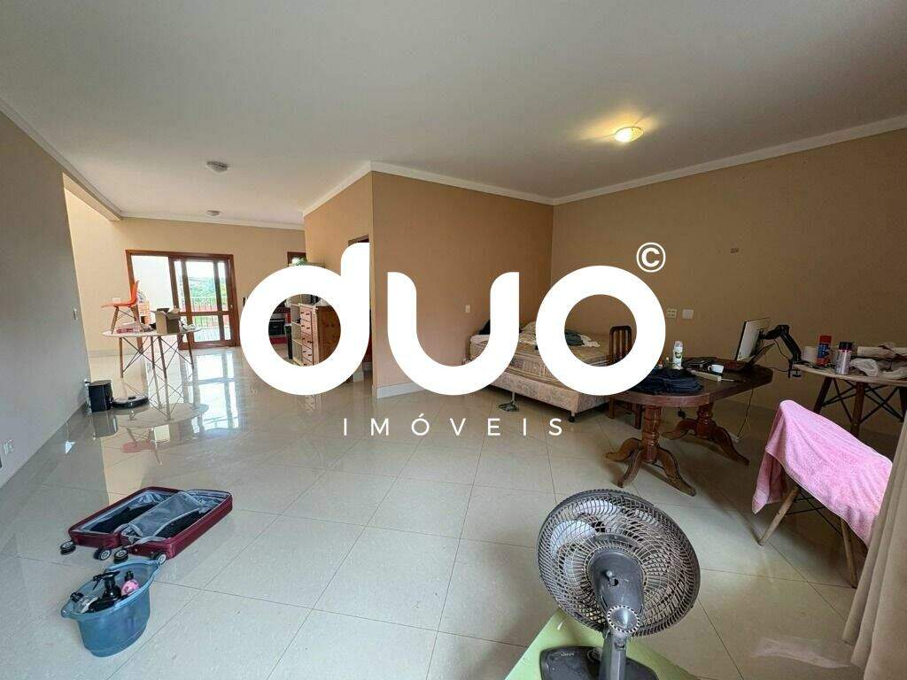 Casa à venda no Chácara Esperia: 