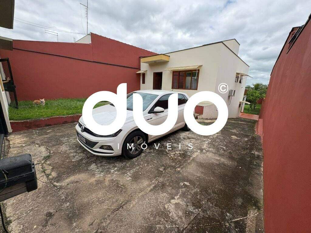Casa à venda no Chácara Esperia: 