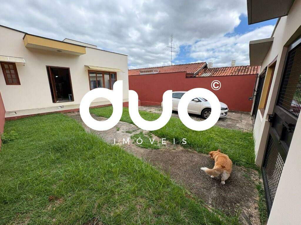 Casa à venda no Chácara Esperia: 