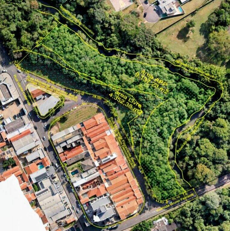 Área à venda no Jardim Astúrias III: 