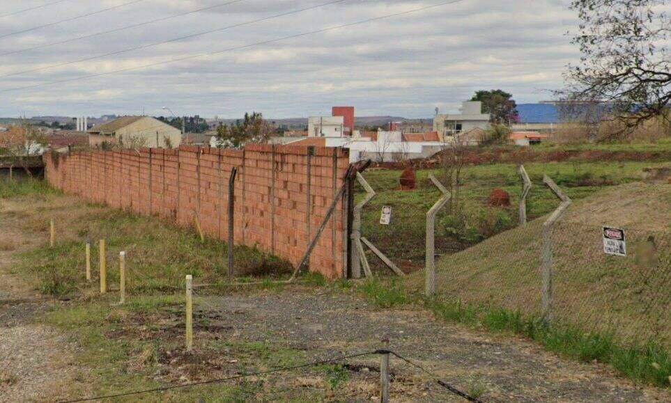 Área à venda no Vila Pacaembu: 