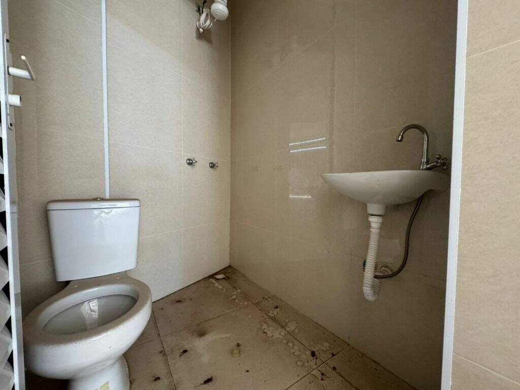 Salão para aluguel no Jardim Nova Suíça: 