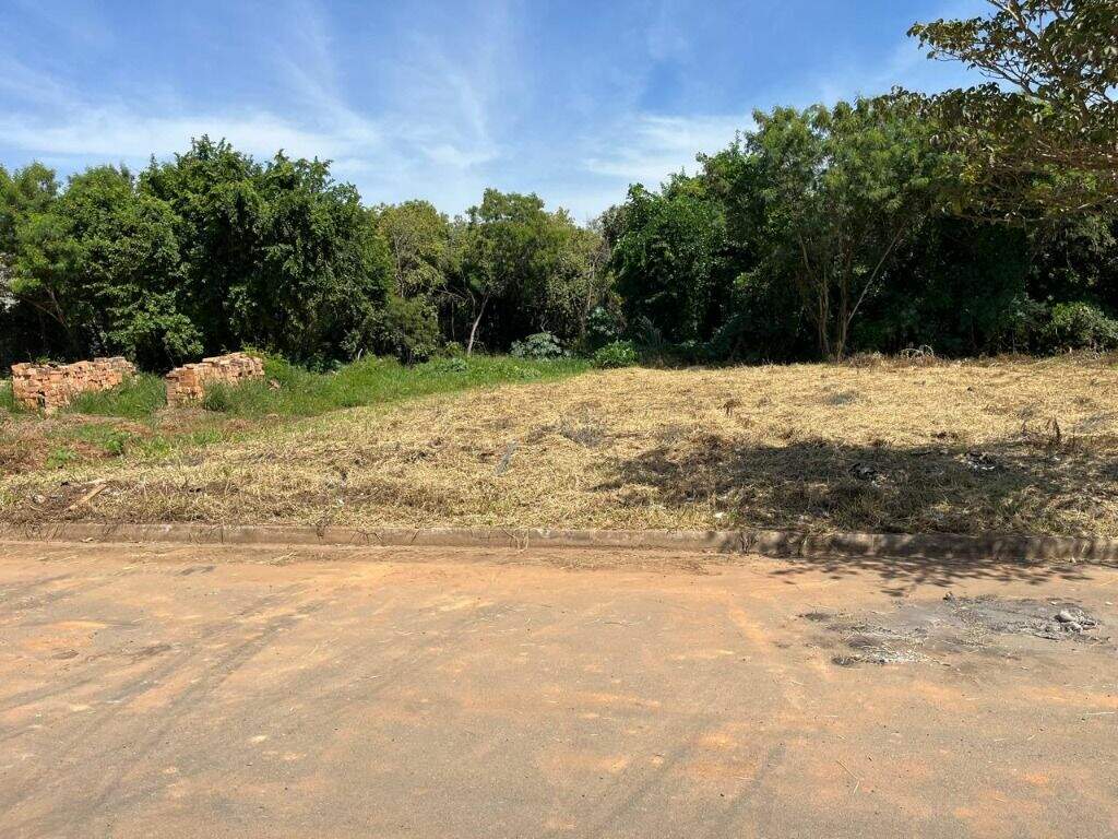 Terreno à venda no Vila Industrial: 