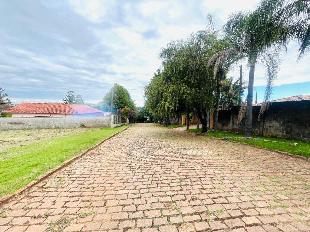 Terreno à venda no Recanto Universitário: 