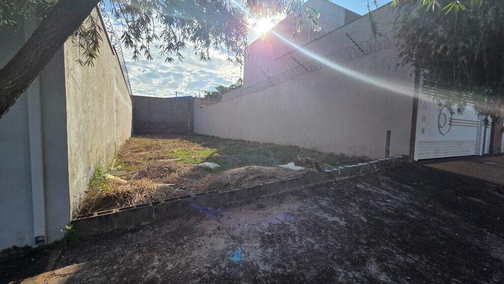 Terreno à venda no Água Branca: 