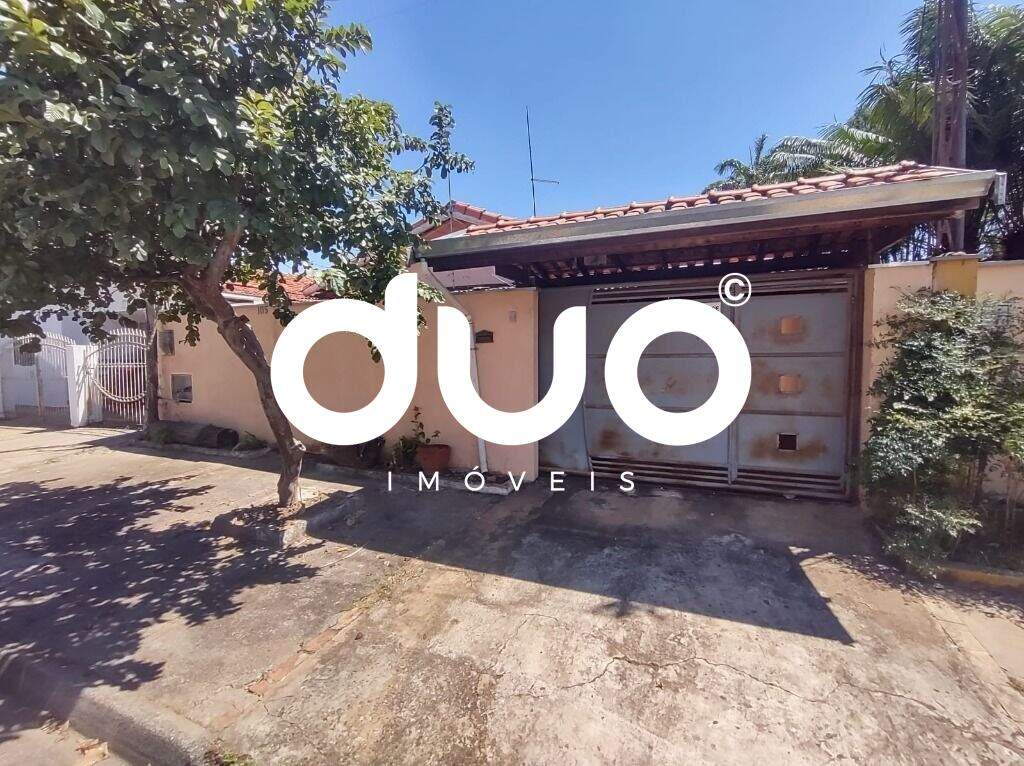 Casa à venda no Dois Córregos: 