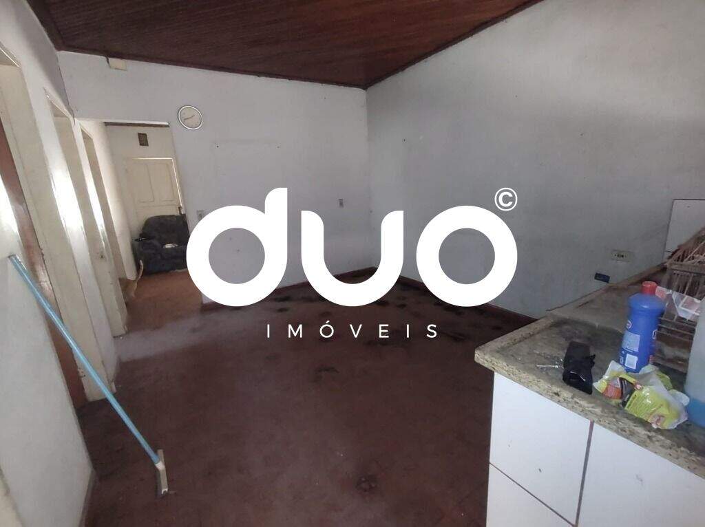 Casa à venda no Dois Córregos: 