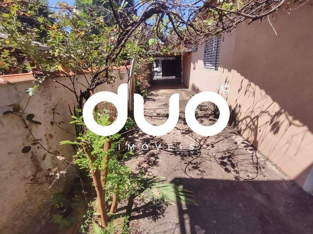 Casa à venda no Dois Córregos: 