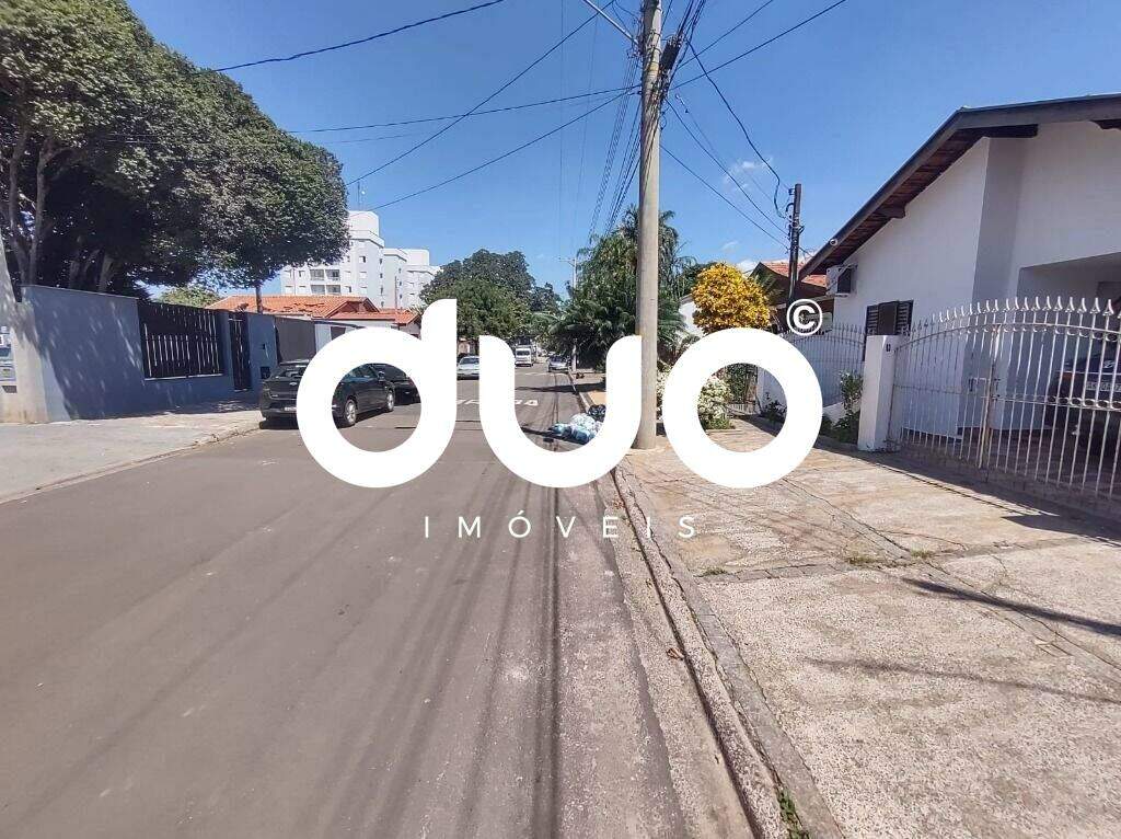 Casa à venda no Dois Córregos: 