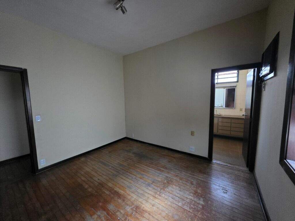 Casa para aluguel no Centro: 