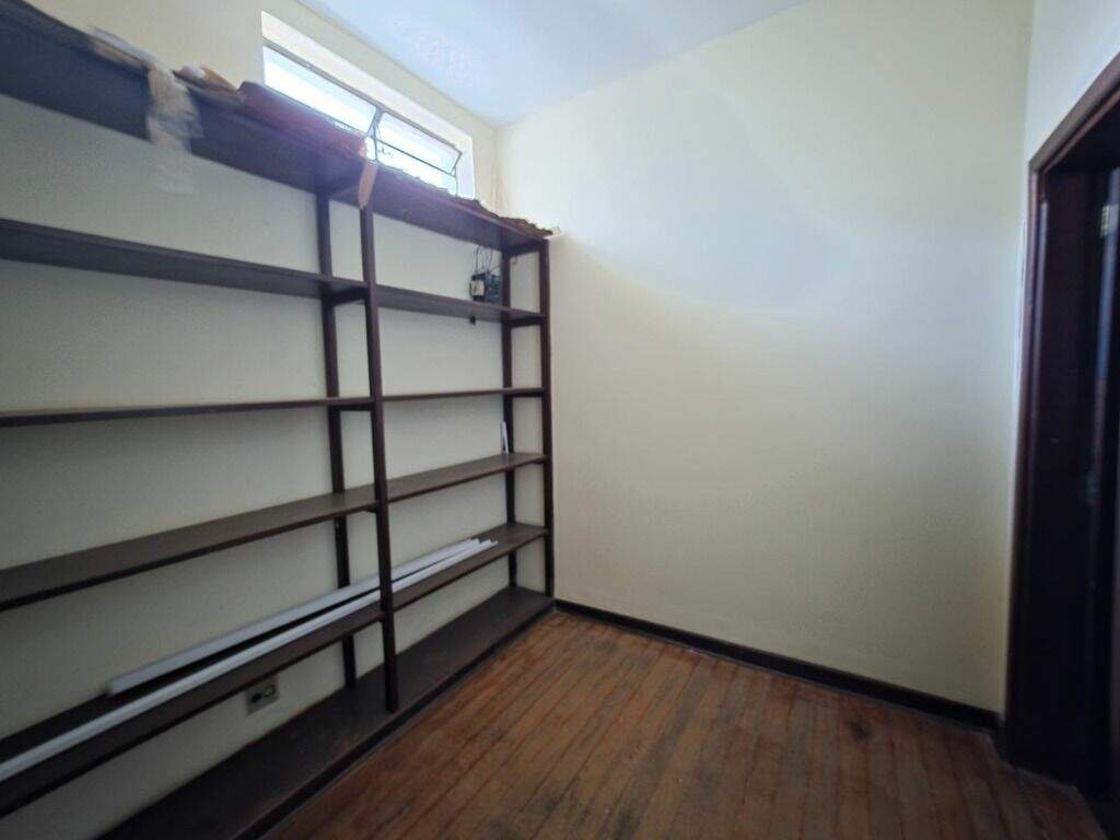 Casa para aluguel no Centro: 