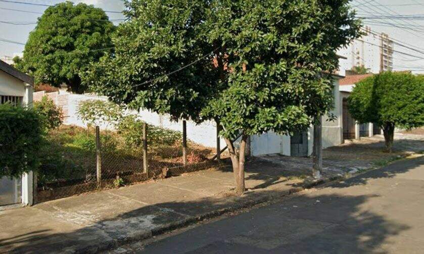 Terreno à venda no Vila Rezende: 