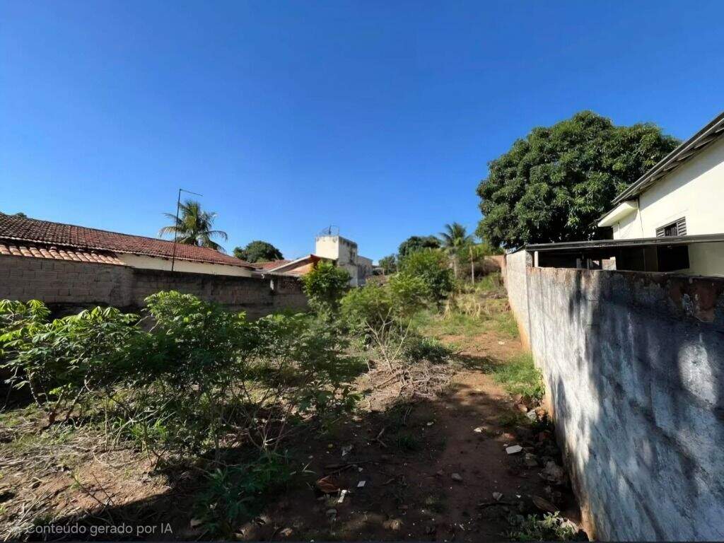 Terreno à venda no Vila Rezende: 