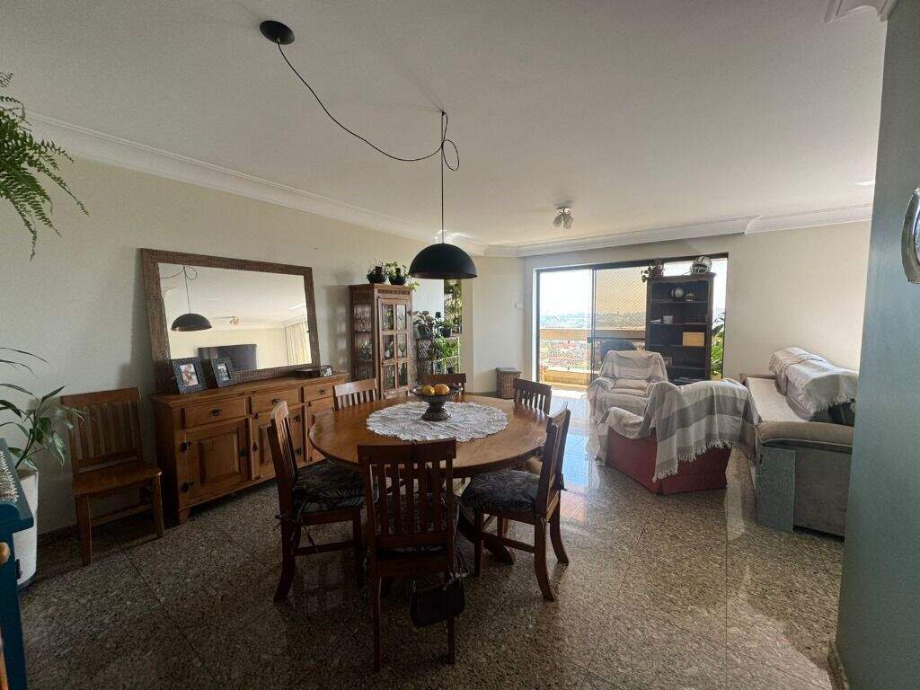 Apartamento à venda no Vila Rezende: 