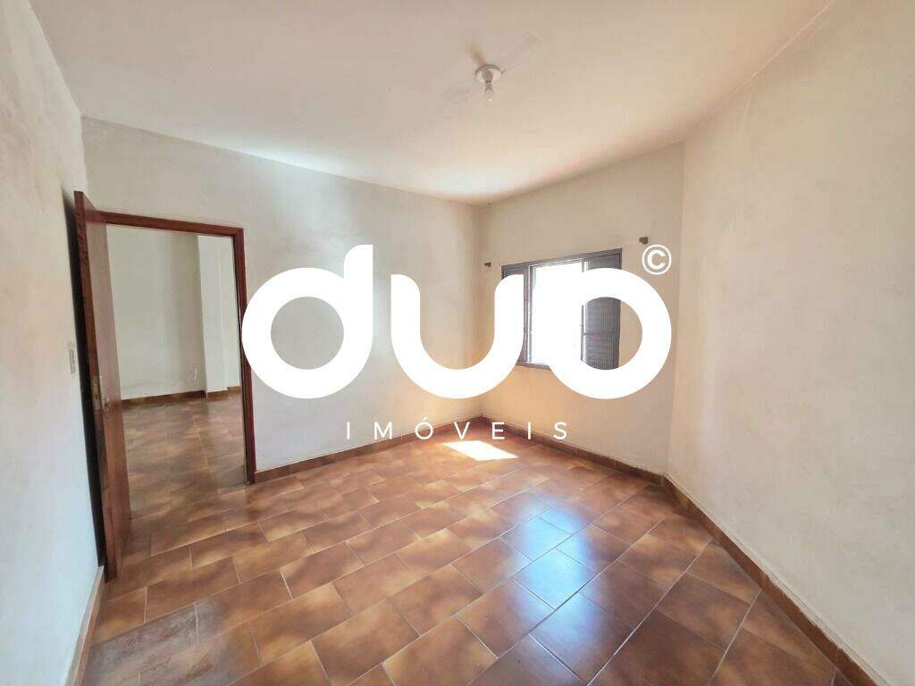 Casa à venda no Centro: 