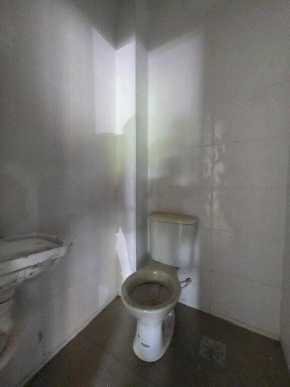 Salão para aluguel no Castelinho: 