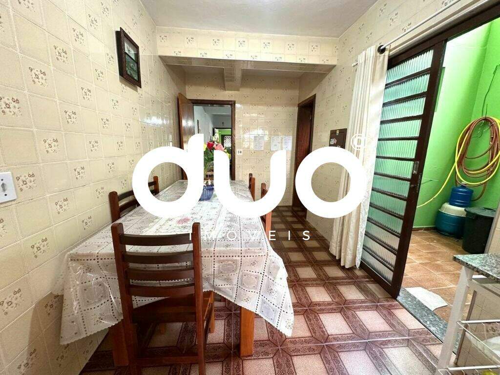 Casa à venda no Jardim Noiva da Colina: 