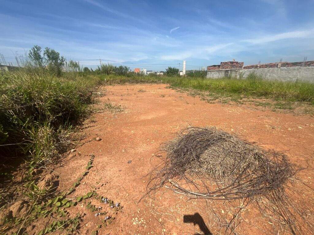 Terreno à venda no Vivendas: 