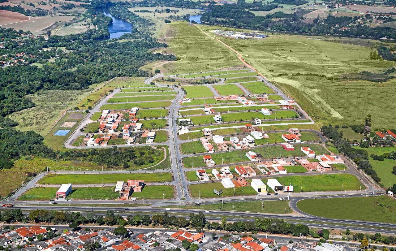 Terreno à venda no Santa Terezinha: 