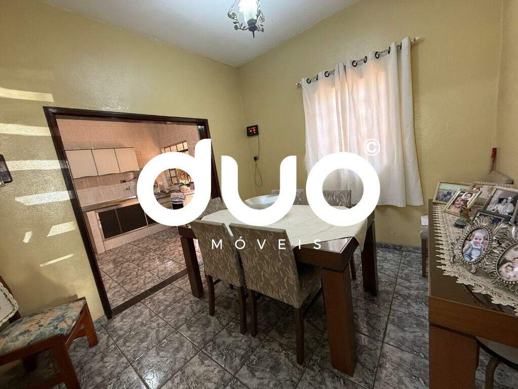 Casa à venda no Santa Terezinha: 