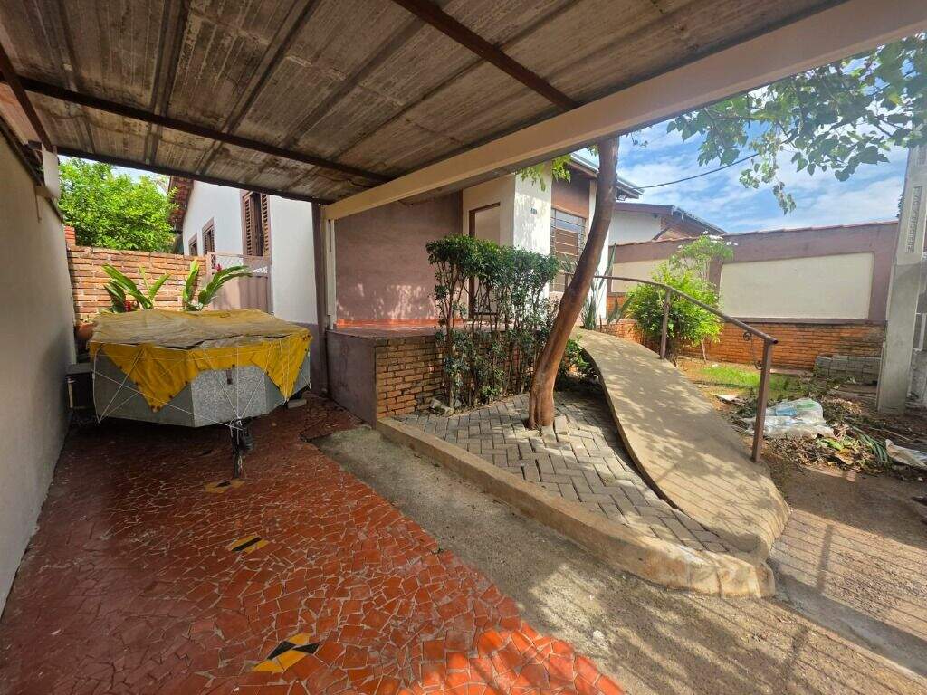 Casa para aluguel no Jardim Monumento: 