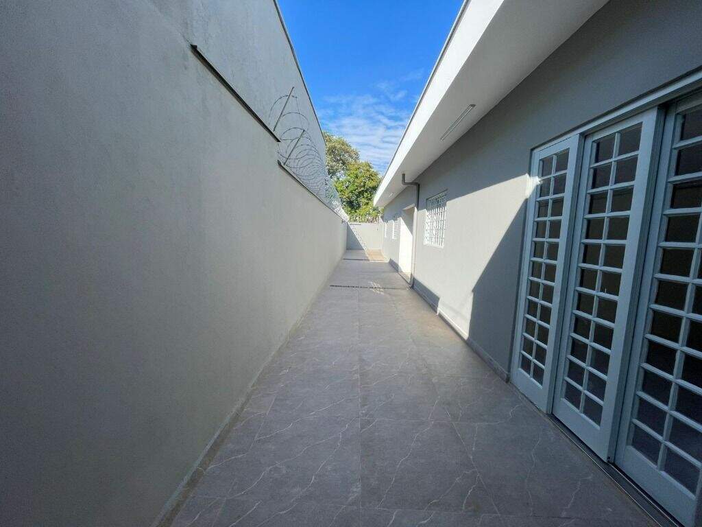 Casa para aluguel no Gleba Califórnia: 