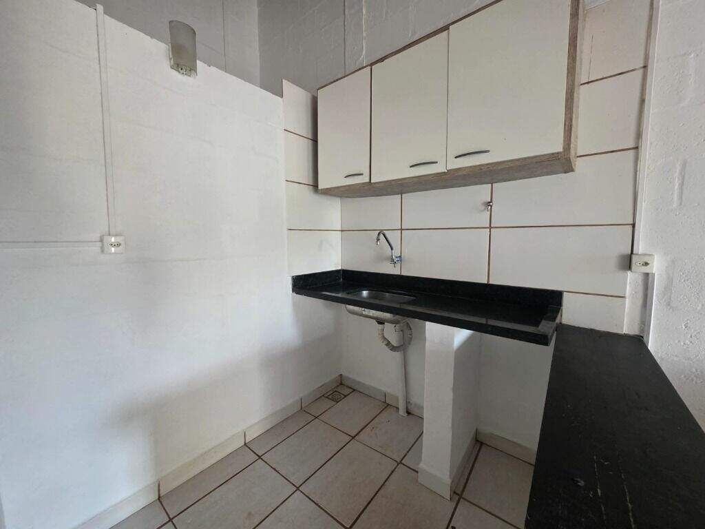 Kitnet para aluguel no Recanto Universitário: 