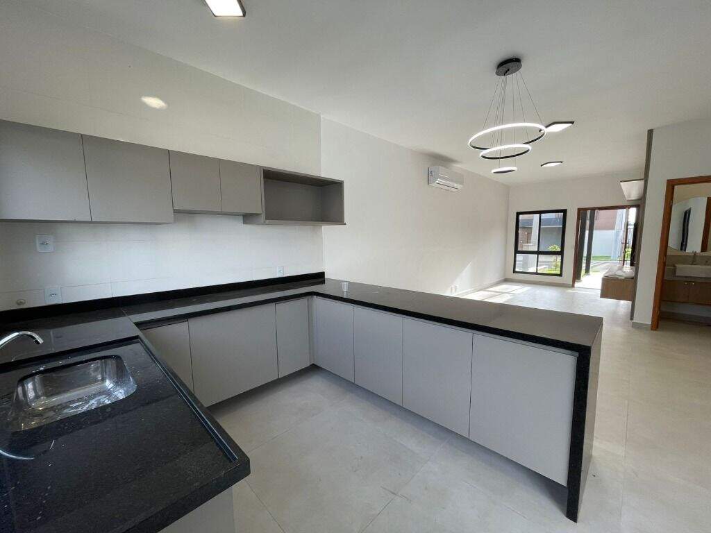 Casa para aluguel no Santa Rosa: 