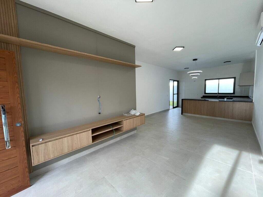 Casa para aluguel no Santa Rosa: 