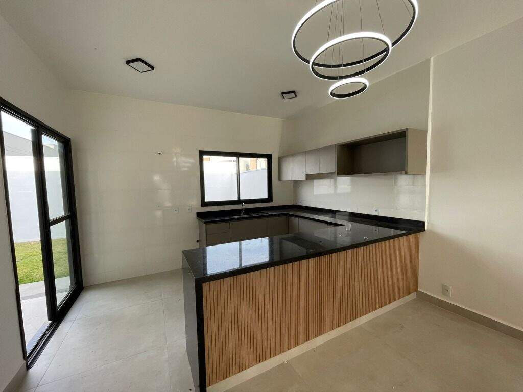 Casa para aluguel no Santa Rosa: 
