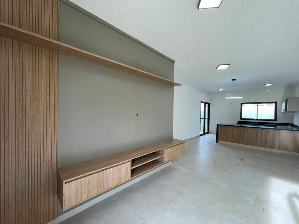 Casa para aluguel no Santa Rosa: 