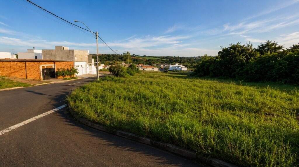 Terreno à venda no Jardim São Francisco: 