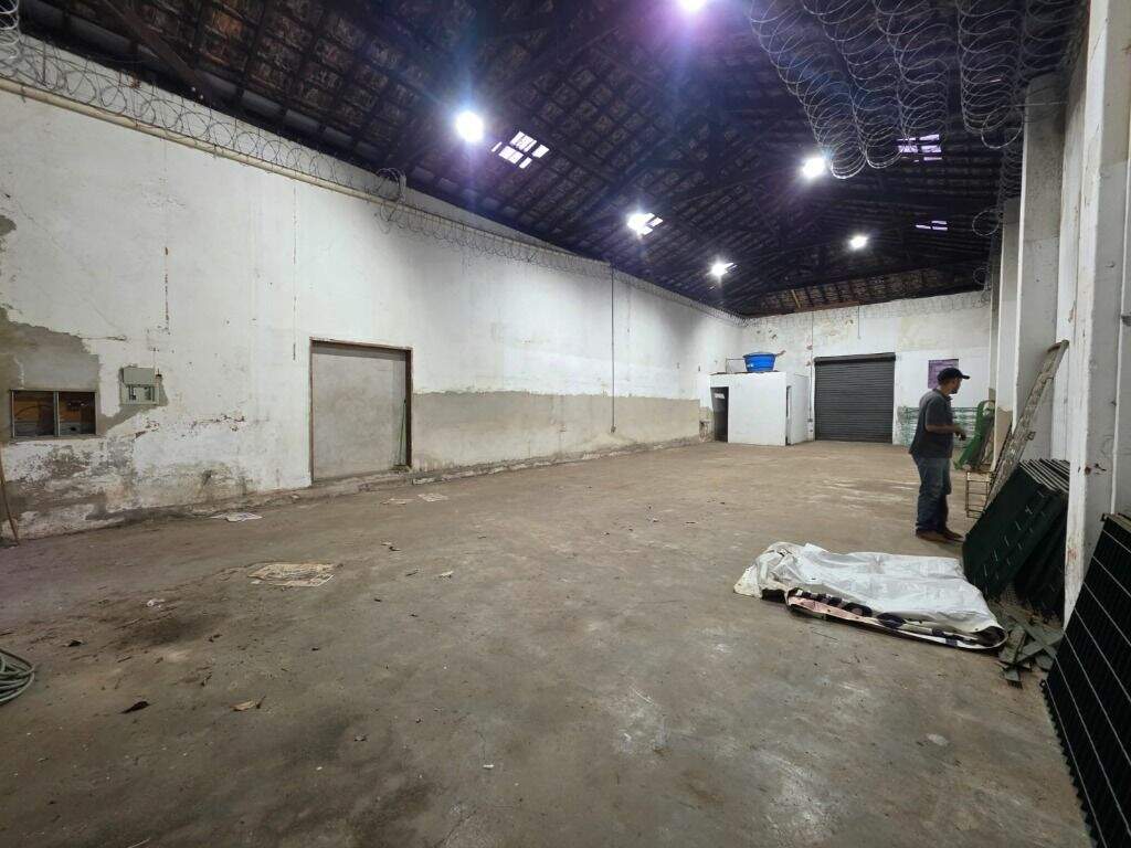 Barracão para aluguel no Centro: 