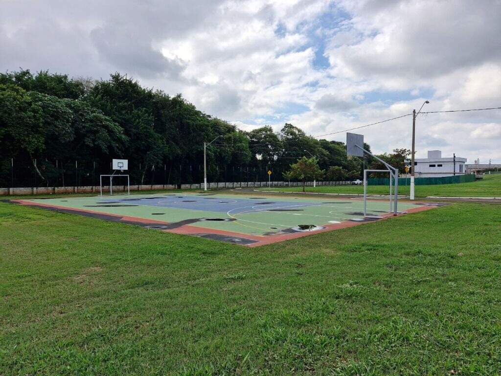 Terreno à venda no Unileste: 