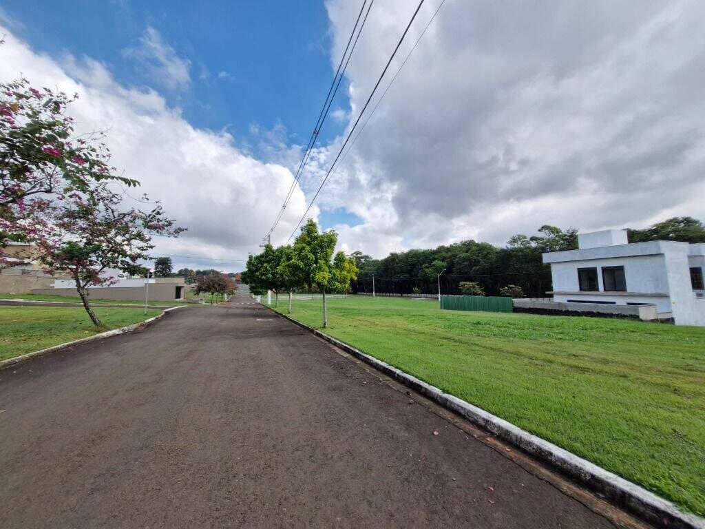 Terreno à venda no Unileste: 