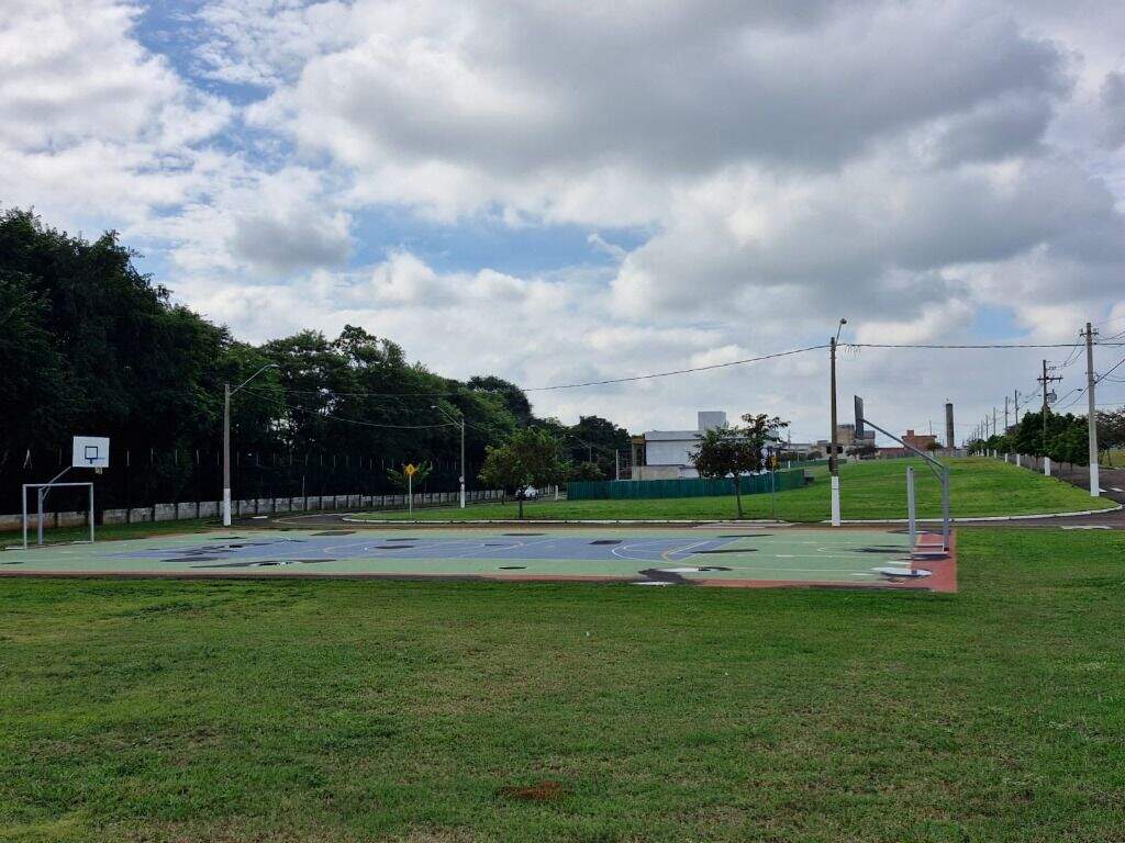 Terreno à venda no Unileste: 