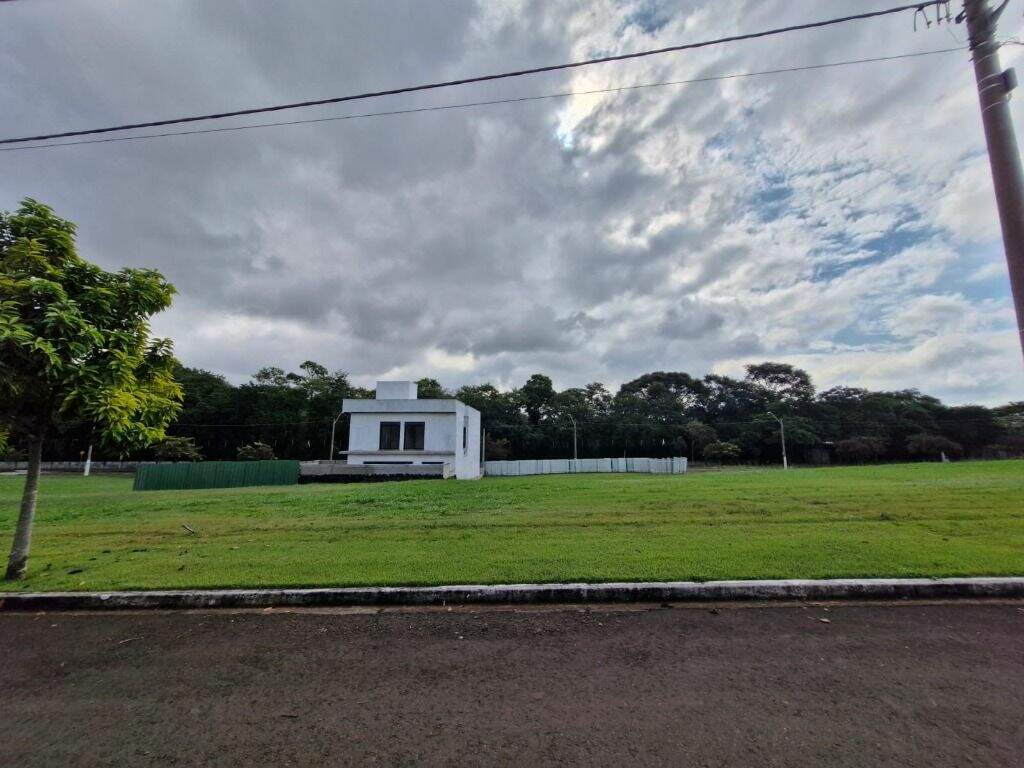 Terreno à venda no Unileste: 