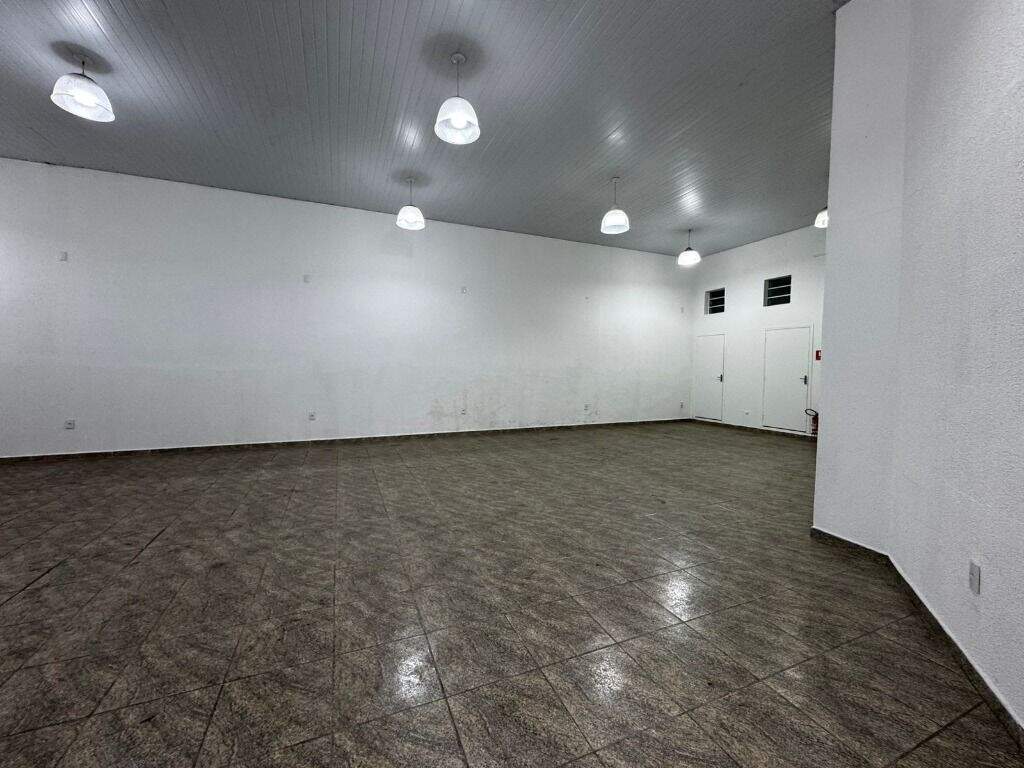Salão para aluguel no Vila Independência: 