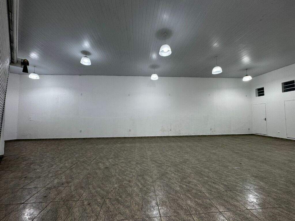 Salão para aluguel no Vila Independência: 
