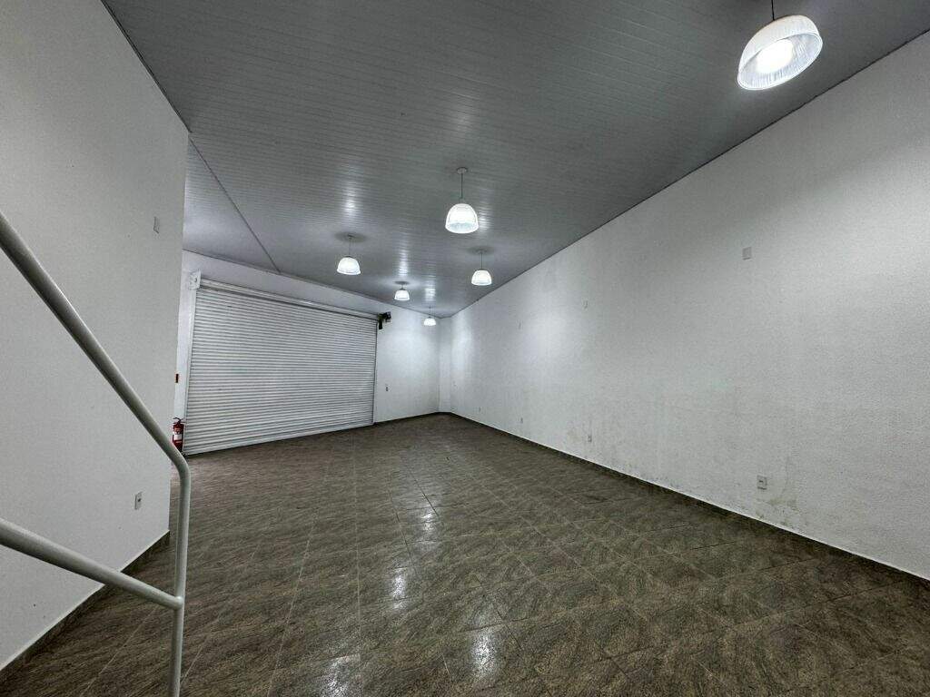 Salão para aluguel no Vila Independência: 