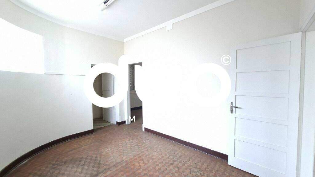 Casa à venda no Centro: 