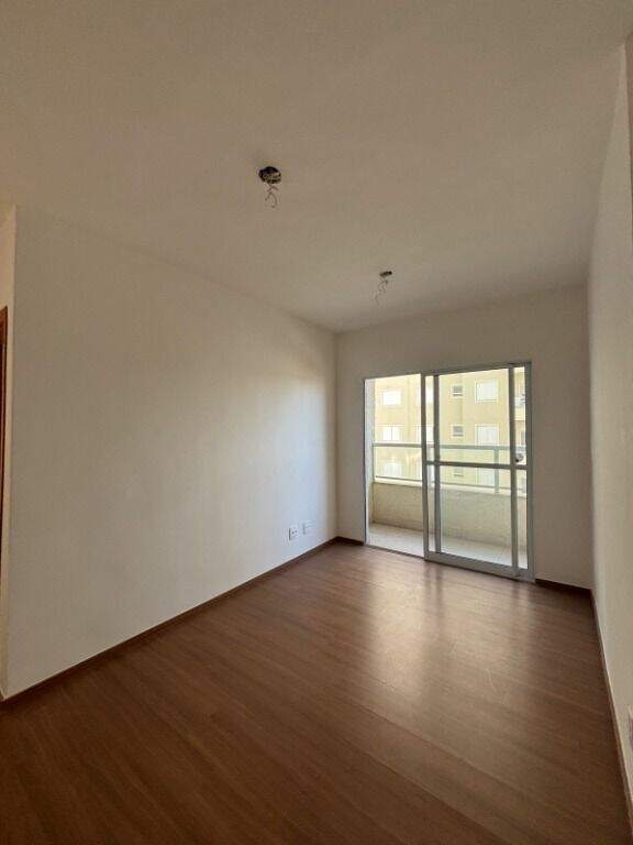 Apartamento para aluguel no Piracicamirim: 