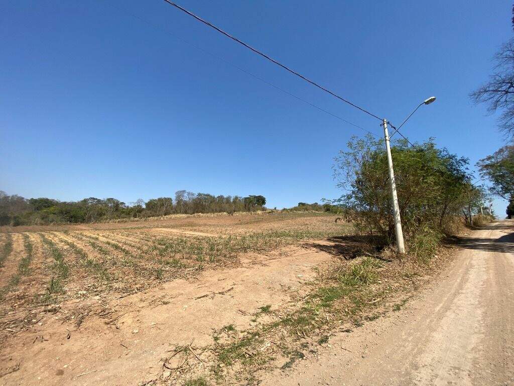 Área à venda no Jardim Planalto: 