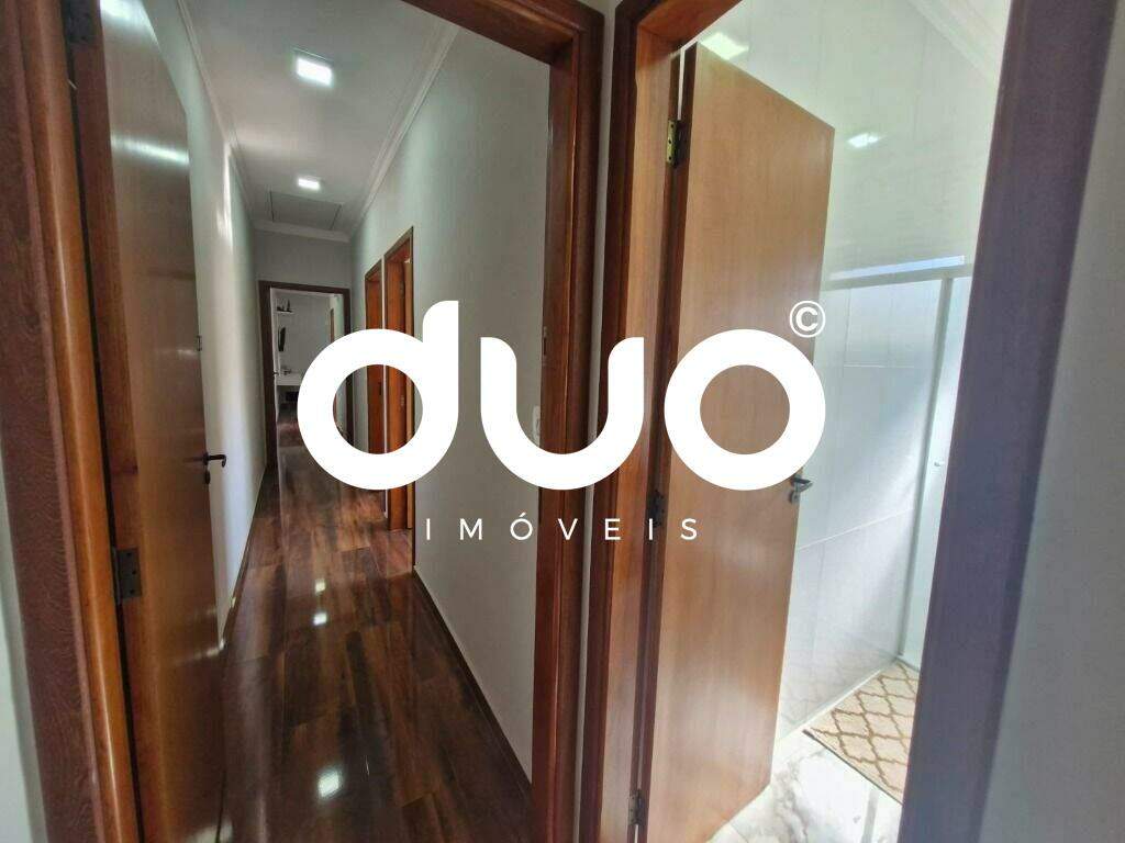 Casa à venda no Castelinho: 