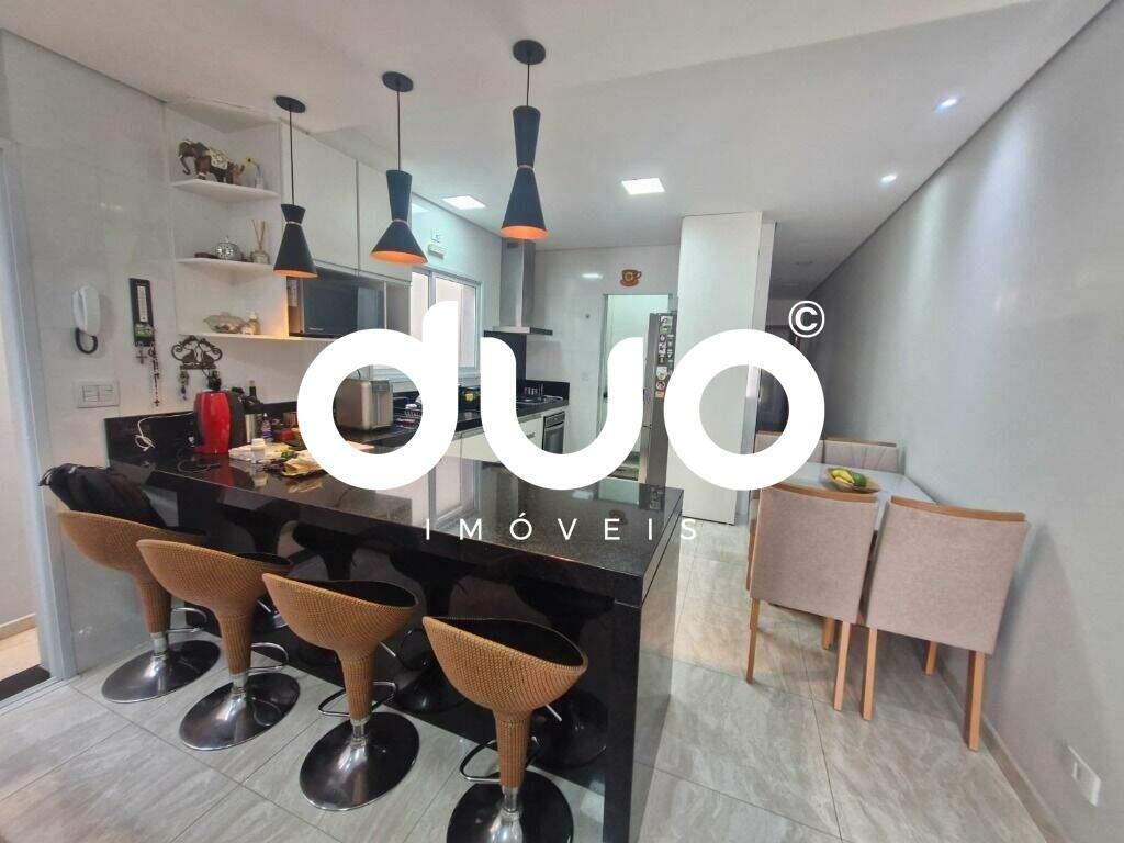 Casa à venda no Castelinho: 