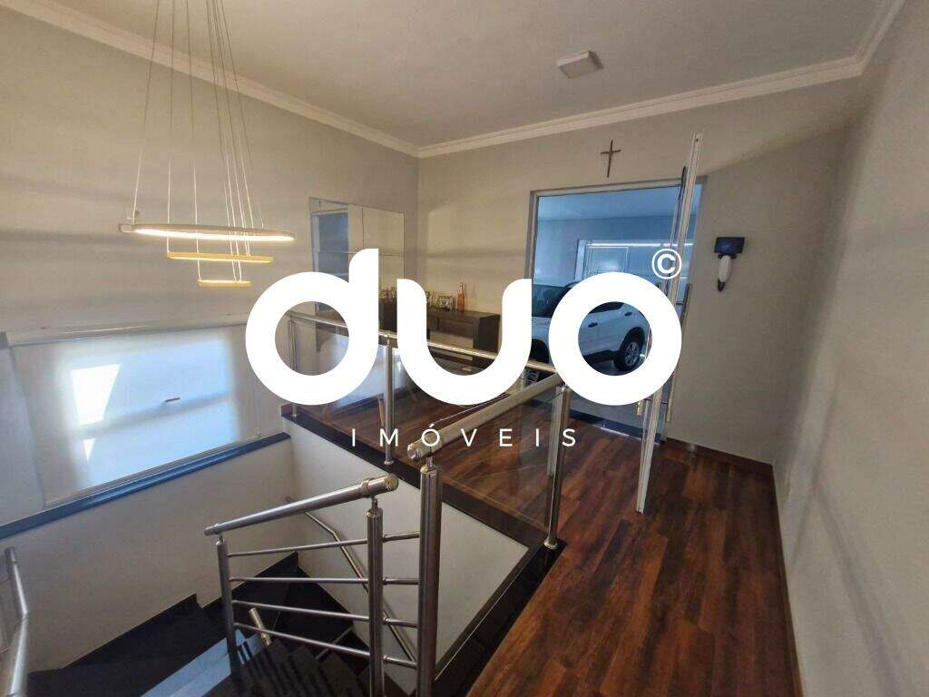 Casa à venda no Castelinho: 