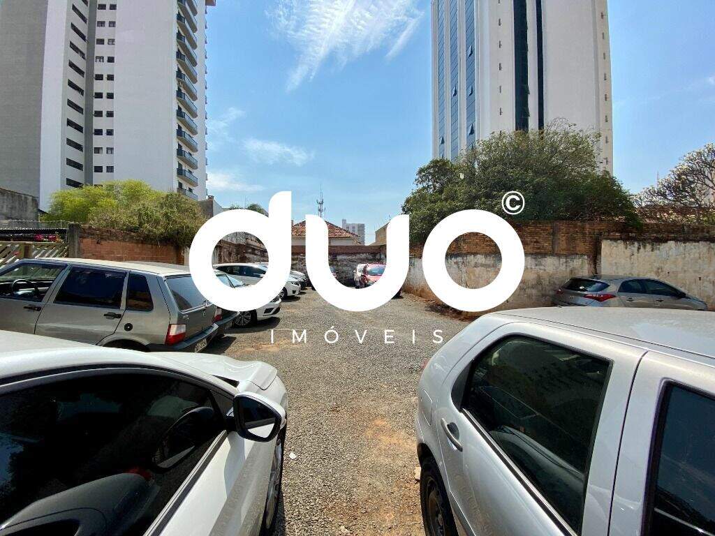 Terreno à venda no Centro: 