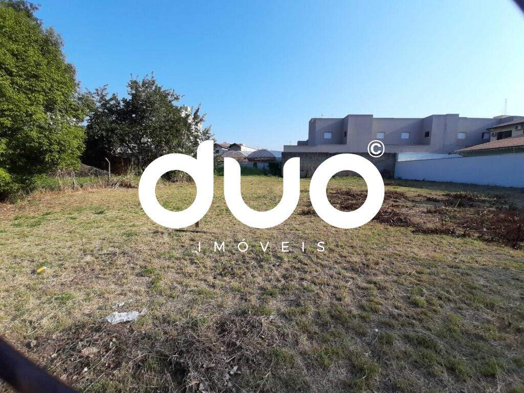 Terreno à venda no Alto: 