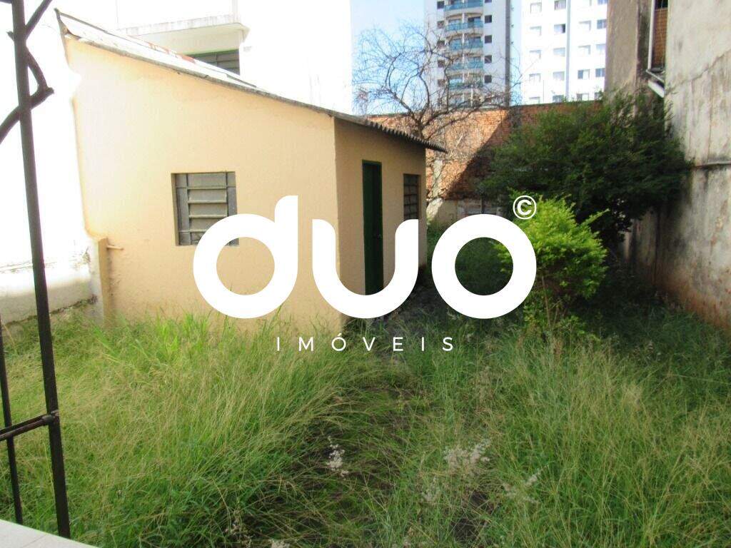 Casa à venda no Centro: 